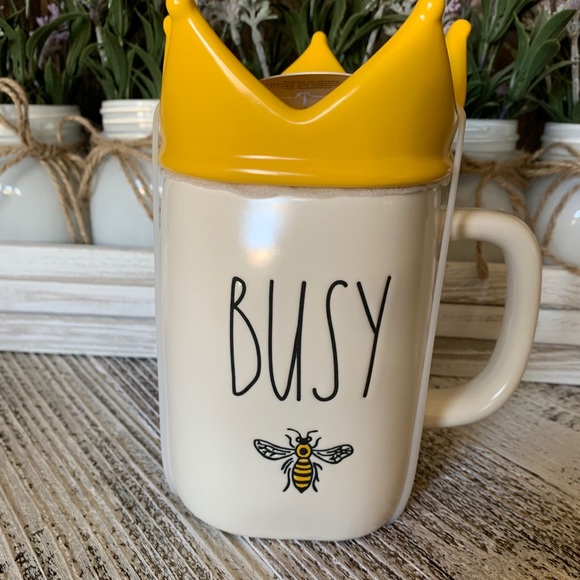 Rae Dunn Queen Bee Mug Crown - Picture 2 of 5